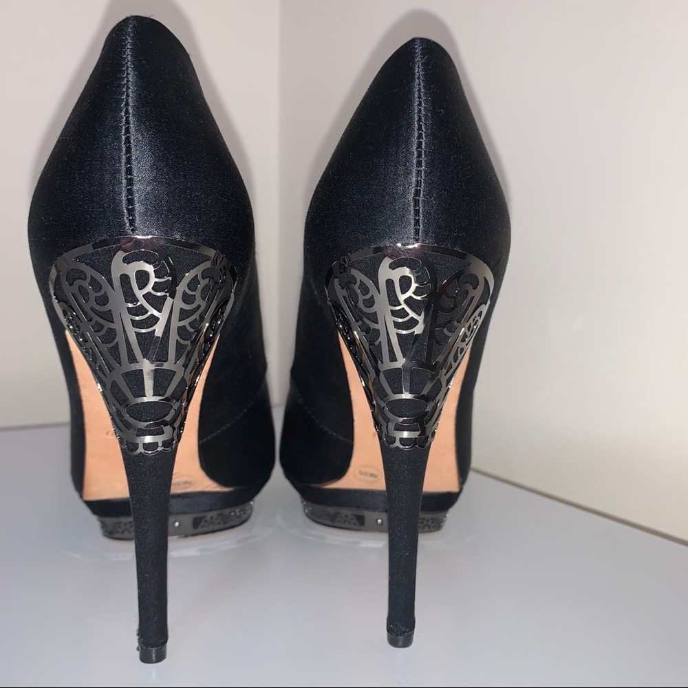 BCBG MAXAZRIA Vero Cuoio Solid Platform Stilettos